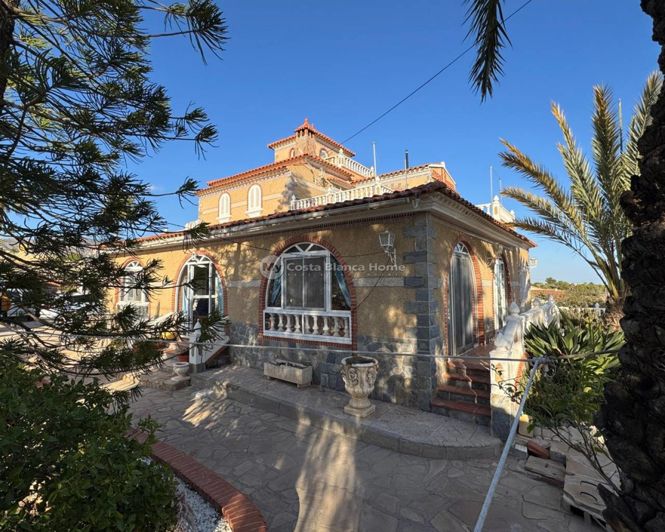 Image No.37-6 Bed Villa for sale