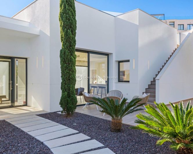 Image No.11-4 Bed Villa for sale