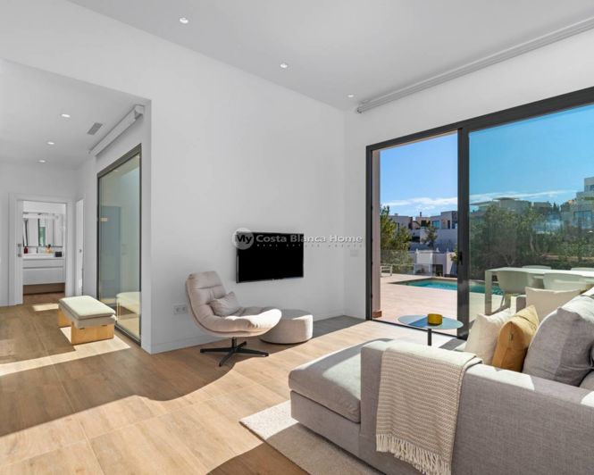 Image No.17-4 Bed Villa for sale