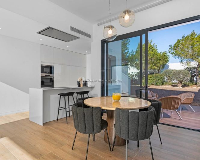 Image No.19-4 Bed Villa for sale