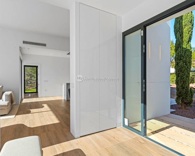 Image No.36-4 Bed Villa for sale