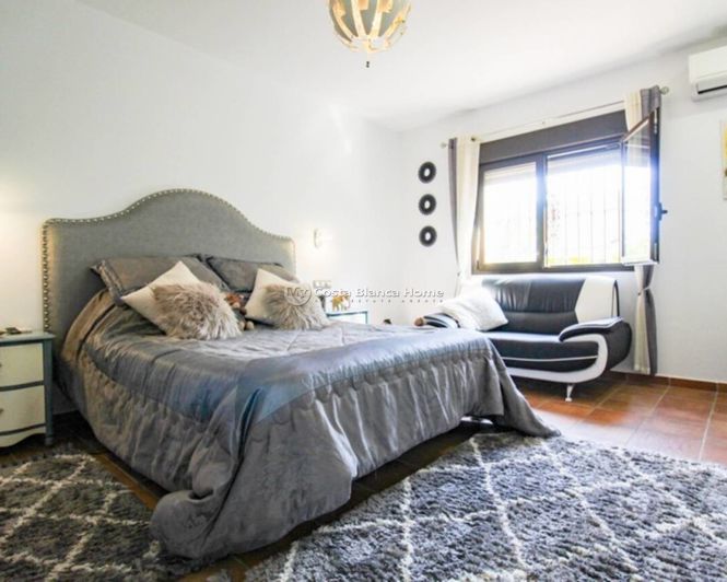 Image No.15-4 Bed Villa for sale