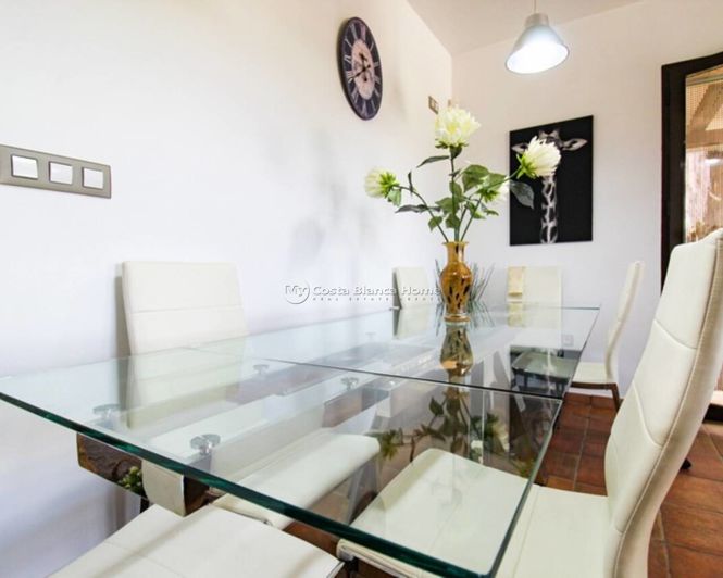 Image No.29-4 Bed Villa for sale