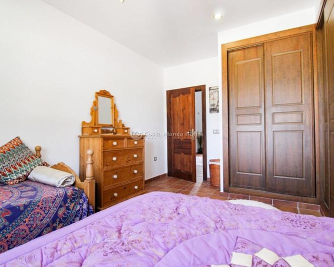 Image No.38-4 Bed Villa for sale