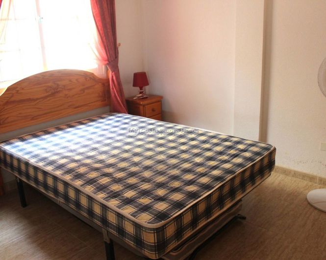 Image No.17-3 Bed Semi-Detached for sale