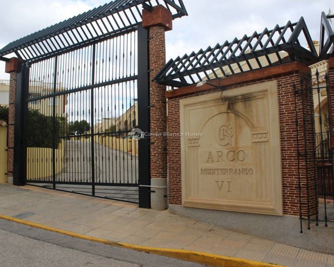 Image No.29-3 Bed Semi-Detached for sale