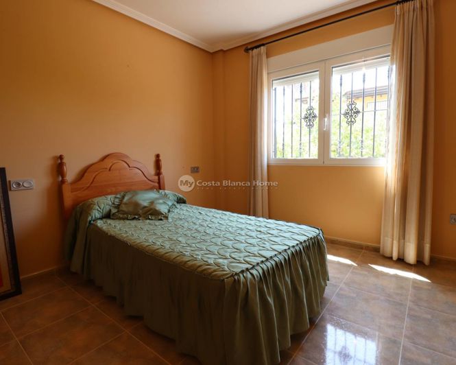 Image No.13-3 Bed Country House for sale