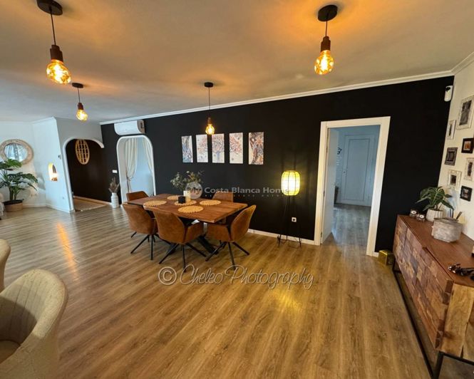 Image No.4-6 Bed Villa for sale