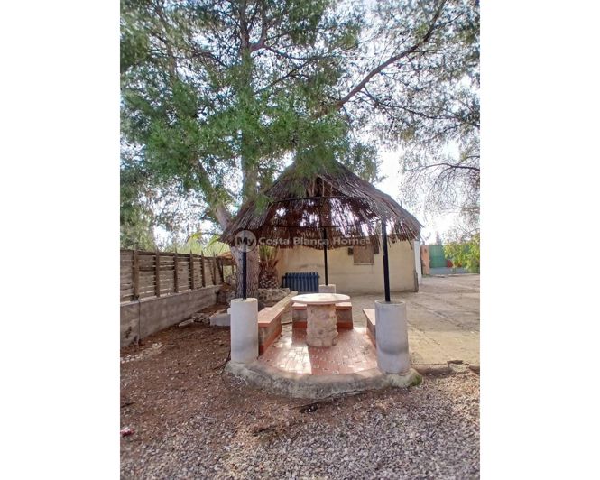 Image No.17-3 Bed Property for sale