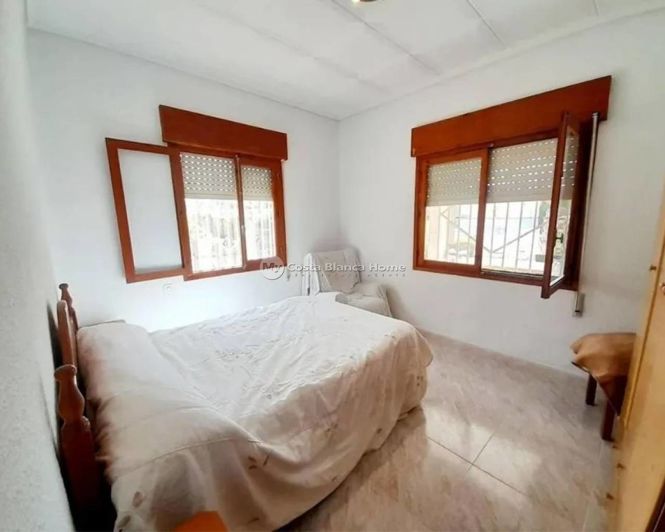 Image No.7-6 Bed Villa for sale