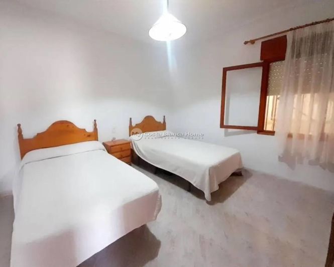 Image No.8-6 Bed Villa for sale