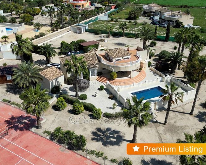 Image No.1-4 Bed Villa for sale
