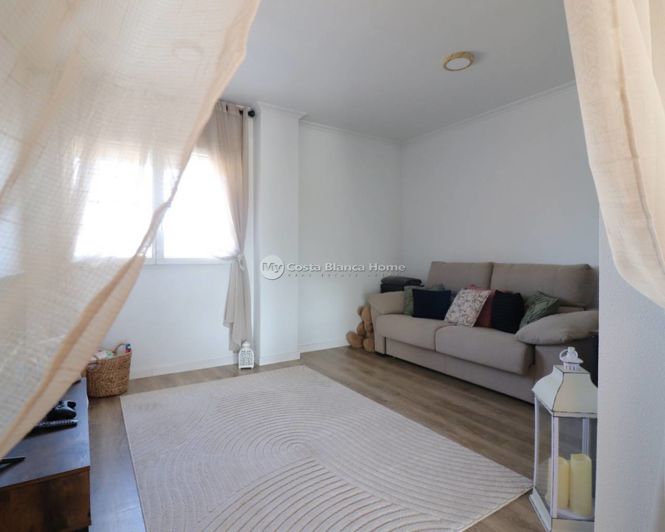 Image No.13-3 Bed Country House for sale