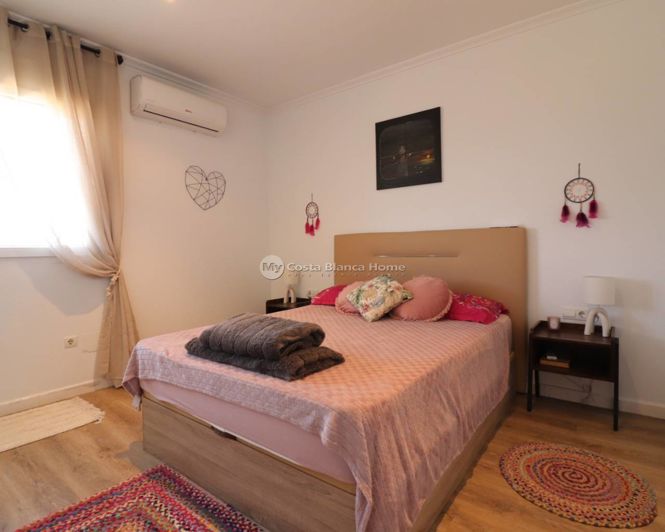 Image No.14-3 Bed Country House for sale