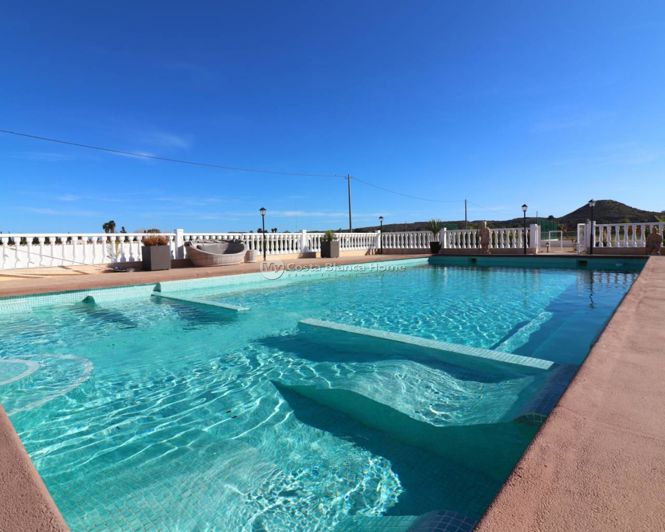 Image No.2-3 Bed Country House for sale