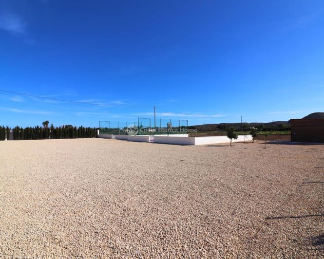 Image No.38-3 Bed Country House for sale