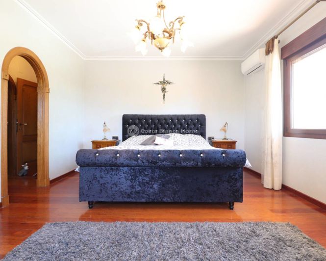 Image No.27-6 Bed Country House for sale