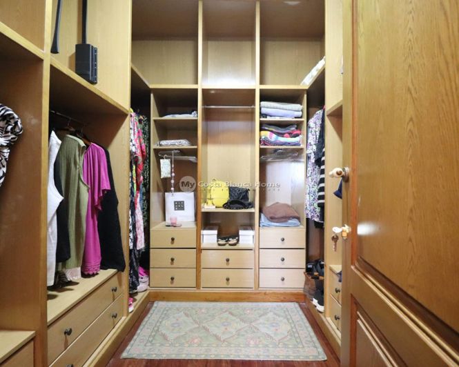 Image No.29-6 Bed Country House for sale