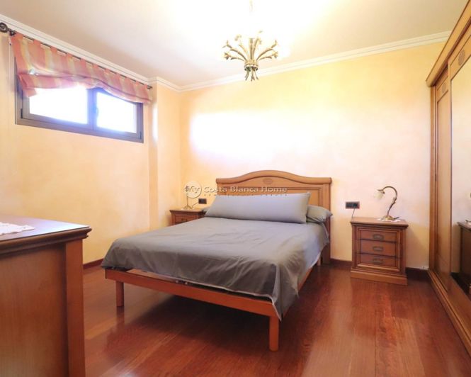 Image No.32-6 Bed Country House for sale