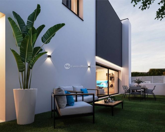 Image No.1-3 Bed Property for sale