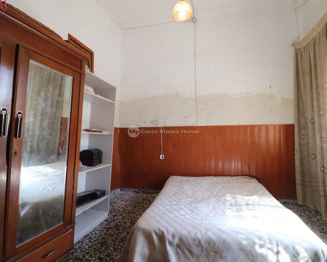 Image No.18-5 Bed Villa for sale