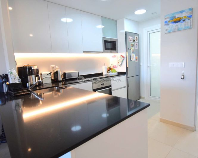 Image No.8-2 Bed Apartment for sale