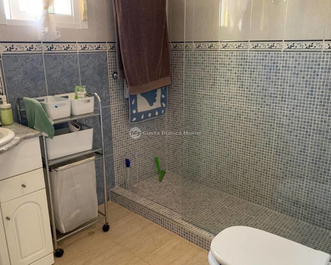 Image No.13-3 Bed Property for sale