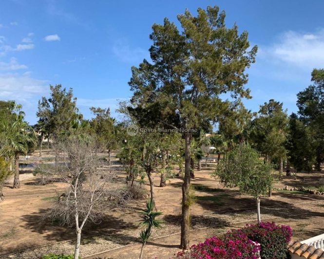 Image No.24-3 Bed Property for sale