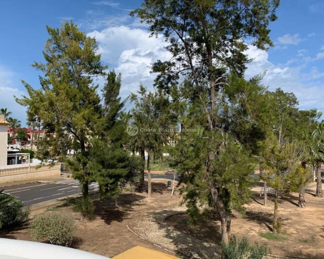 Image No.25-3 Bed Property for sale