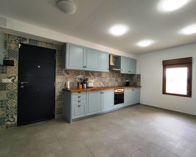 Image No.10-4 Bed Finca for sale