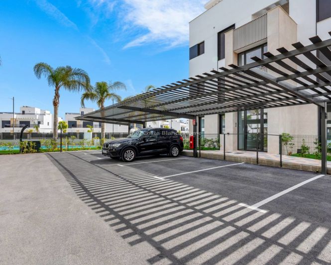 Image No.20-3 Bed Apartment for sale