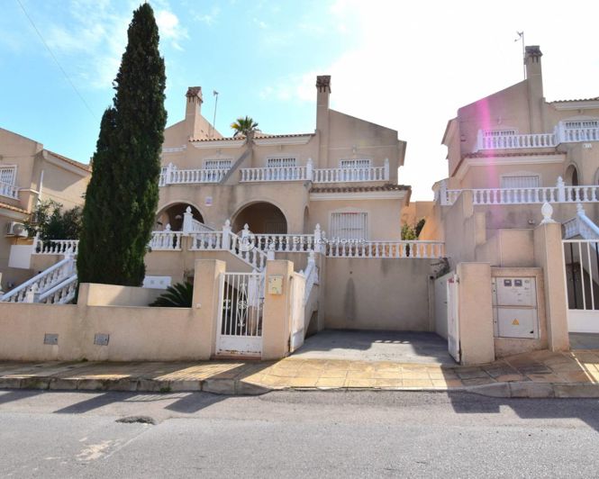 Image No.1-3 Bed Villa for sale