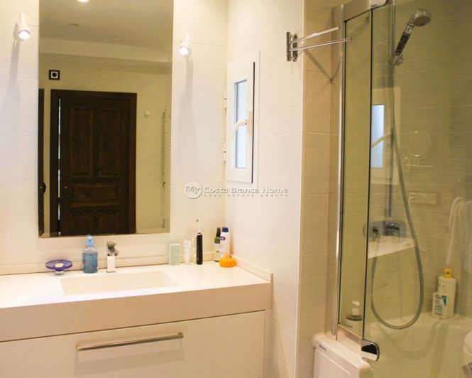 Image No.12-5 Bed Villa for sale