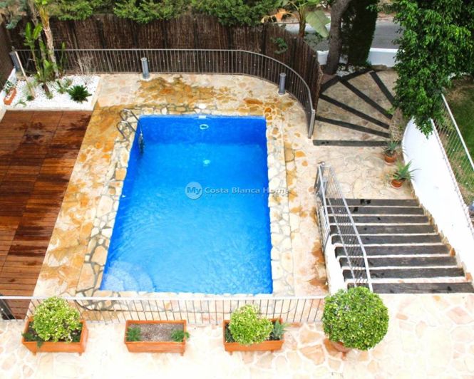 Image No.2-5 Bed Villa for sale