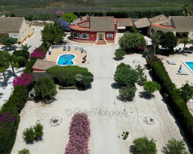 Image No.1-3 Bed Villa for sale