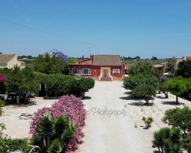 Image No.37-3 Bed Villa for sale