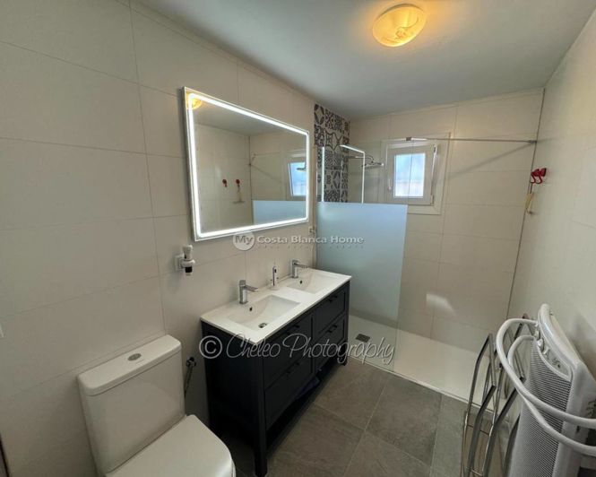 Image No.5-3 Bed Villa for sale