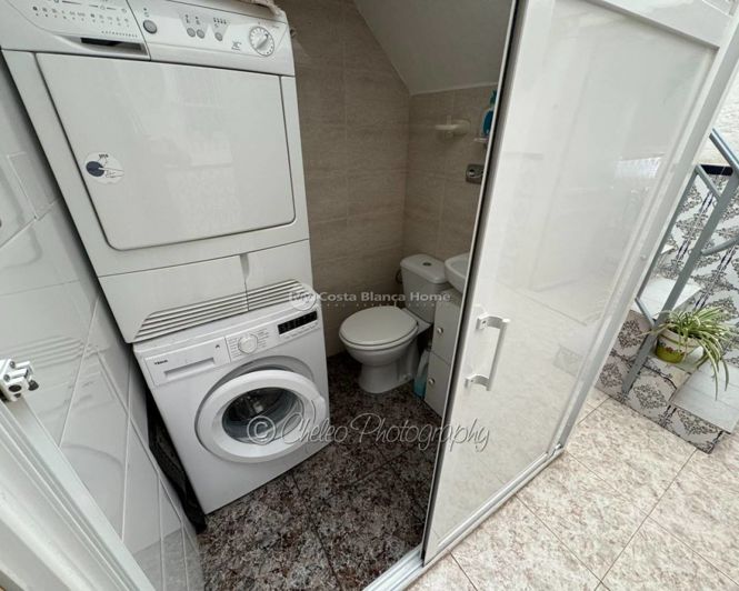 Image No.16-3 Bed Townhouse for sale