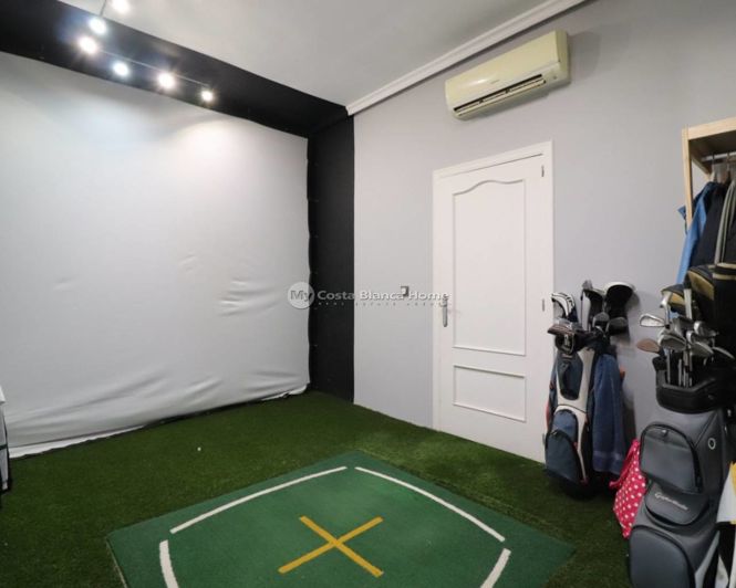 Image No.17-6 Bed Villa for sale