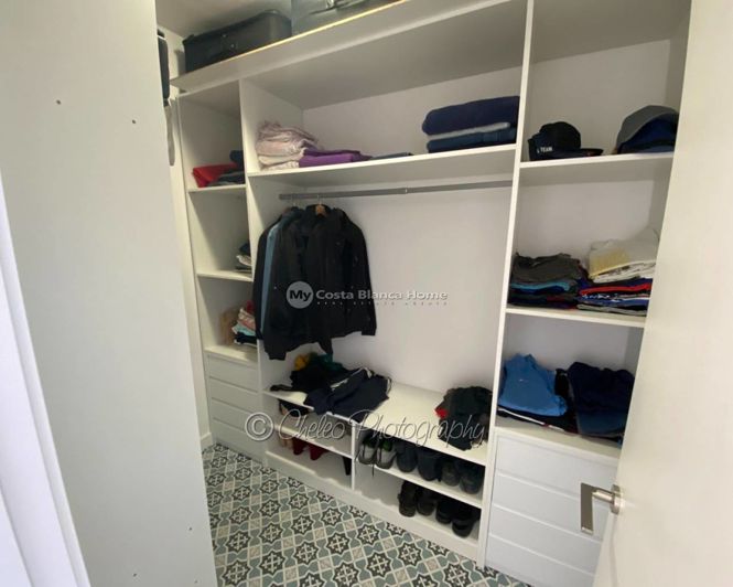 Image No.9-4 Bed Villa for sale