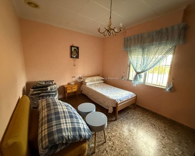 Image No.9-5 Bed Country House for sale