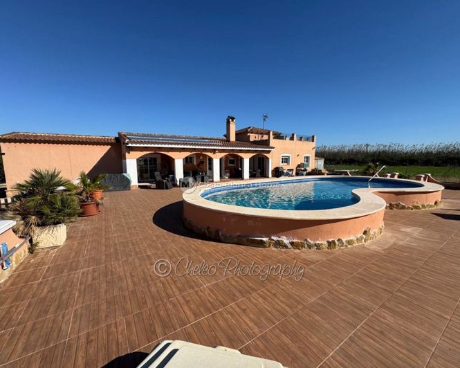 Image No.1-3 Bed Villa for sale