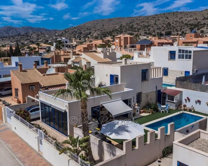 Image No.1-3 Bed Villa for sale