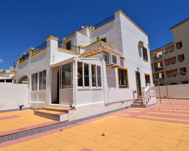 Image No.1-3 Bed Villa for sale