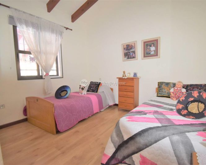 Image No.11-Villa de 4 chambres à vendre à Orihuela Costa