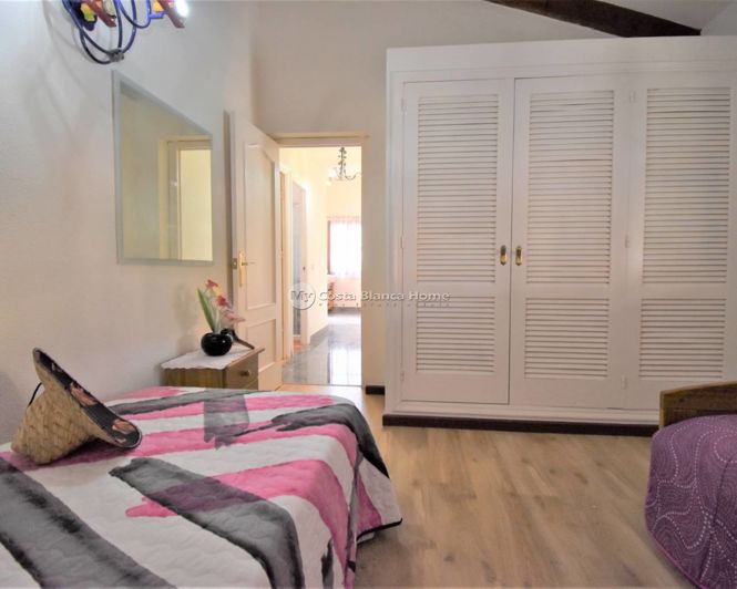 Image No.12-Villa de 4 chambres à vendre à Orihuela Costa