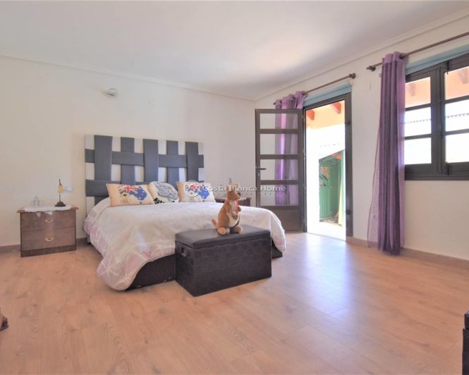 Image No.16-Villa de 4 chambres à vendre à Orihuela Costa