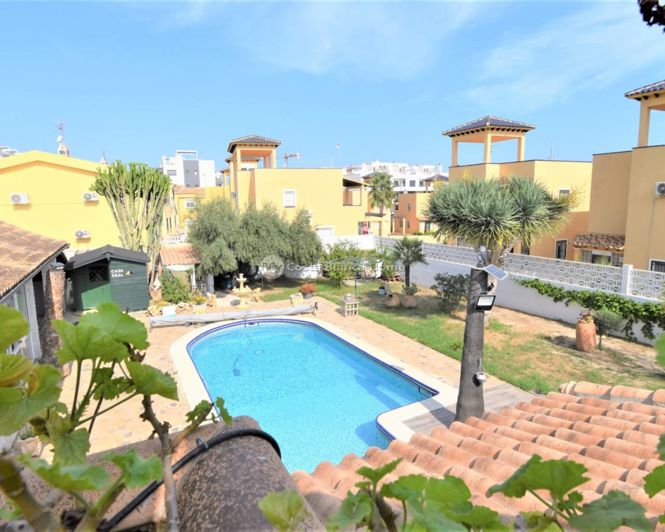 Image No.36-Villa de 4 chambres à vendre à Orihuela Costa