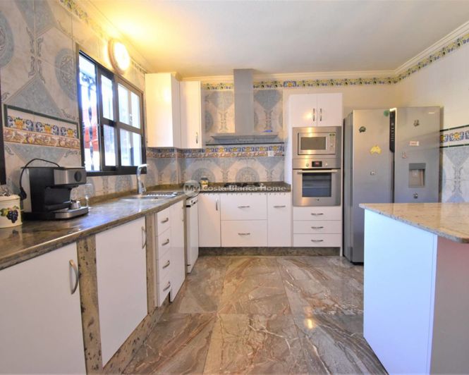 Image No.5-Villa de 4 chambres à vendre à Orihuela Costa