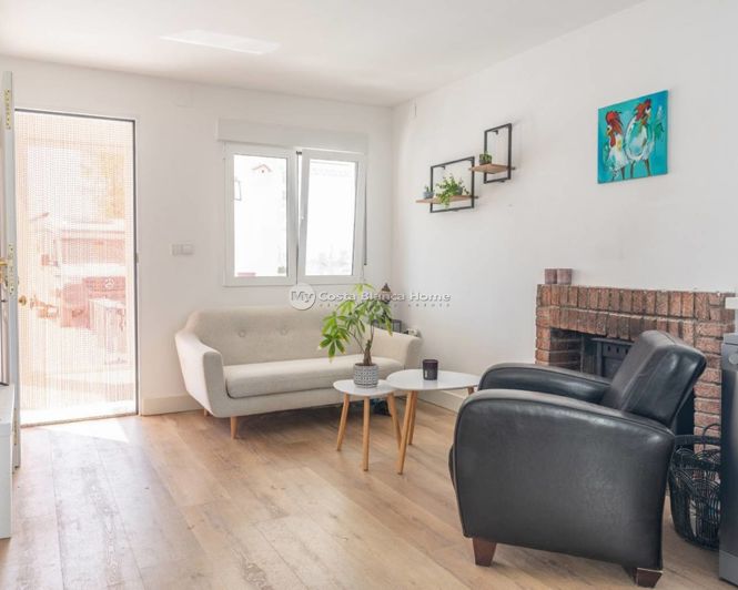 Image No.16-3 Bed Country House for sale